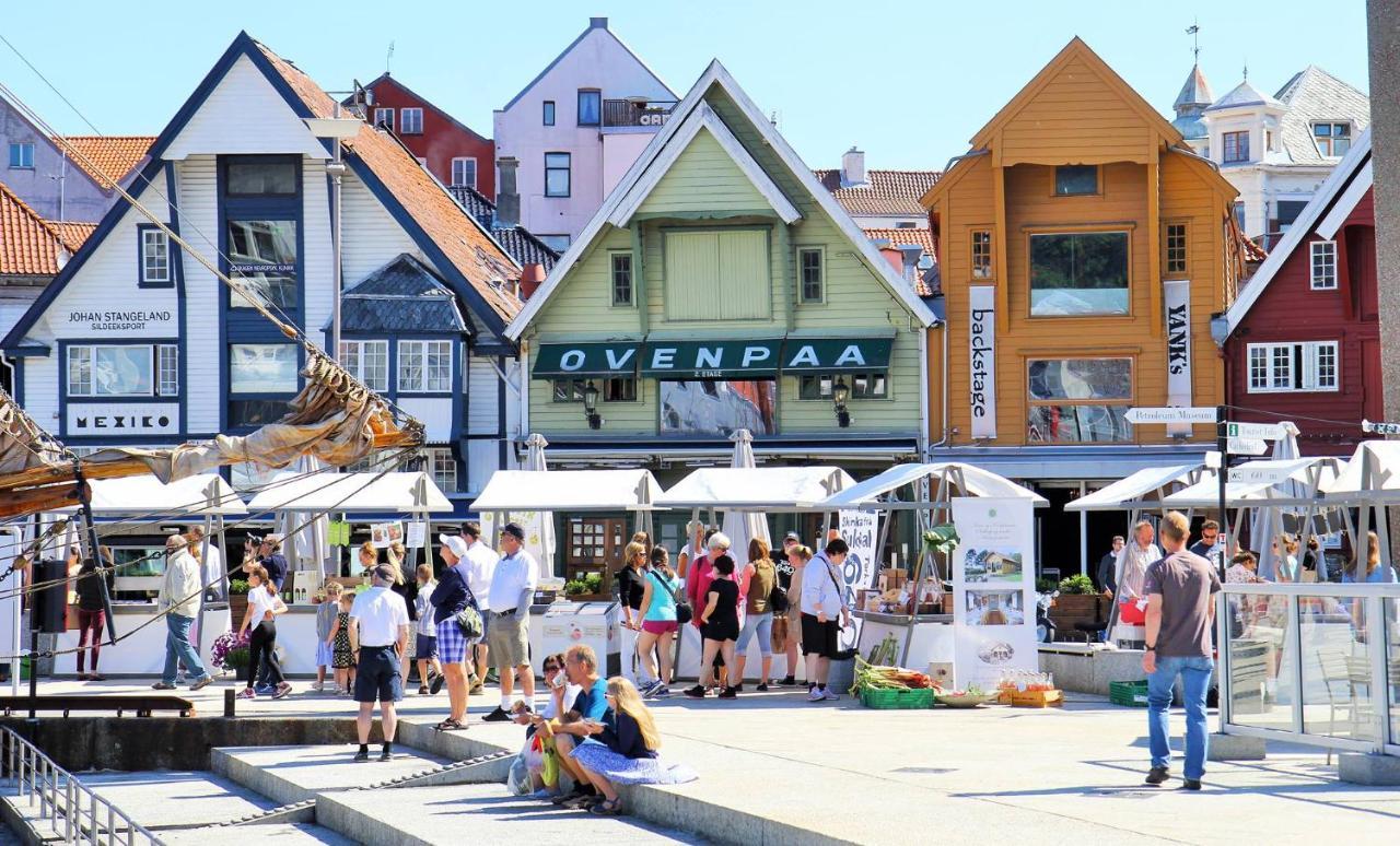 Practical Basement Apt With All Home Comforts Close To City Centre Stavanger Exterior photo